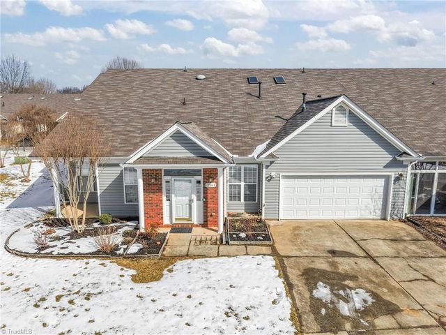 1004 Gretchen Lane A, Greensboro, NC 27410