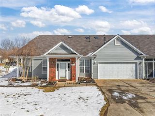 1004 Gretchen Lane A, Greensboro, NC 27410