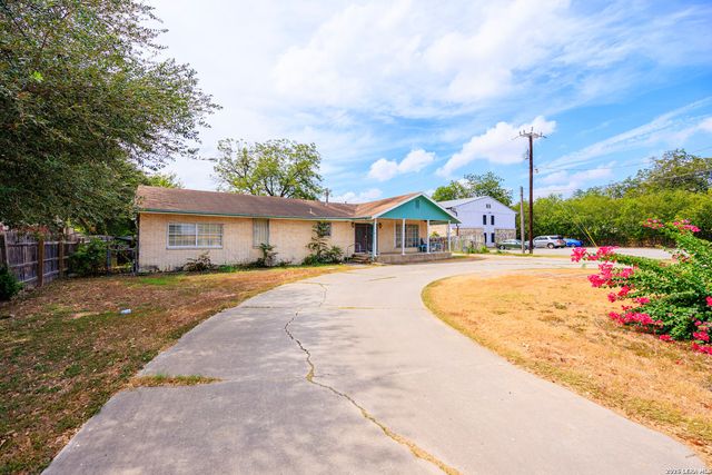 122 W Formosa, San Antonio, TX 78221