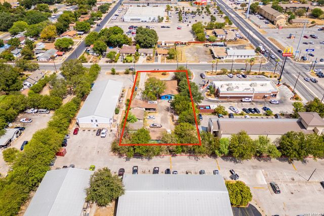 122 W Formosa, San Antonio, TX 78221