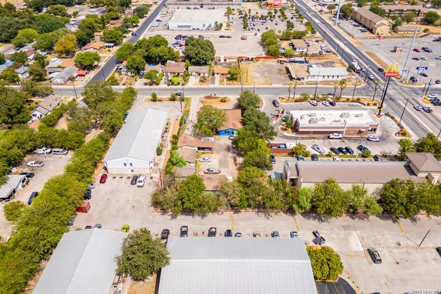122 W Formosa, San Antonio, TX 78221