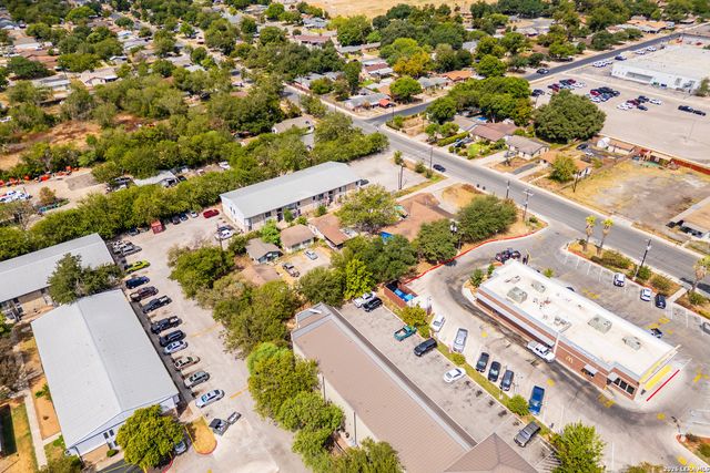 122 W Formosa, San Antonio, TX 78221