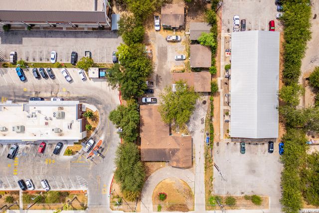 122 W Formosa, San Antonio, TX 78221