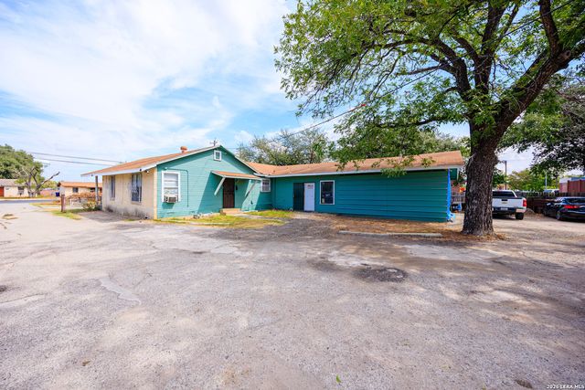 122 W Formosa, San Antonio, TX 78221