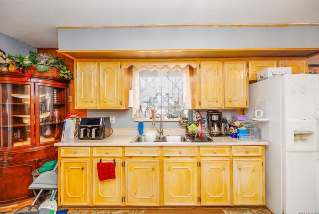122 W Formosa, San Antonio, TX 78221