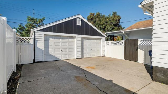 5511 N D St, Spokane, WA 99205