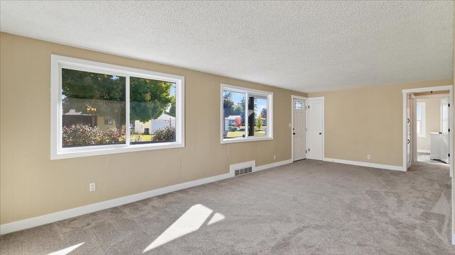 5511 N D St, Spokane, WA 99205
