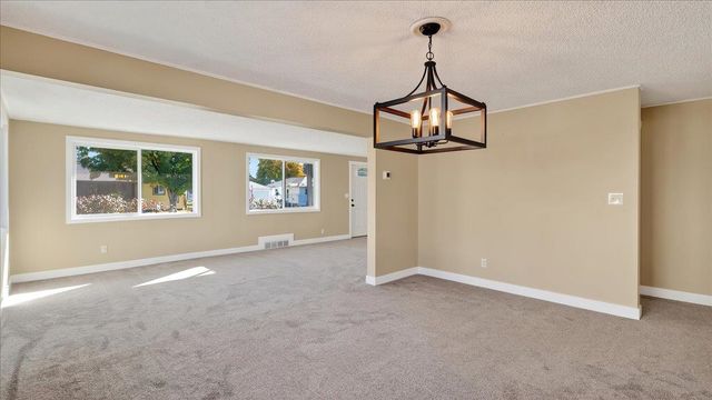 5511 N D St, Spokane, WA 99205