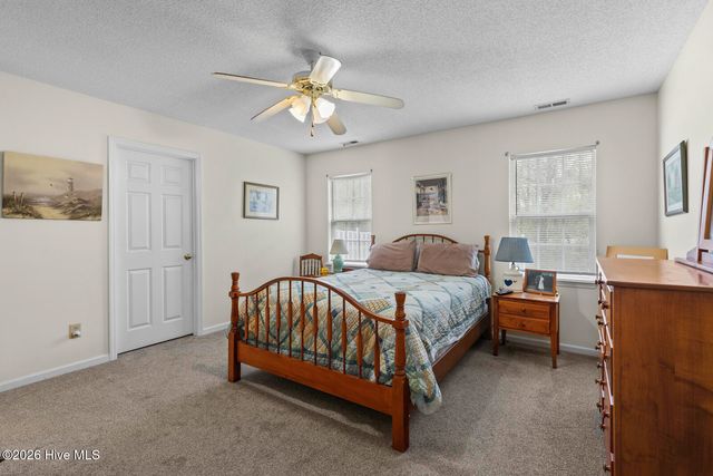 523 Jimmies Creek Drive, New Bern, NC 28562