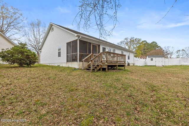 523 Jimmies Creek Drive, New Bern, NC 28562