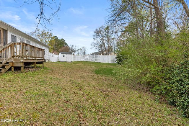 523 Jimmies Creek Drive, New Bern, NC 28562