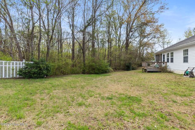 523 Jimmies Creek Drive, New Bern, NC 28562