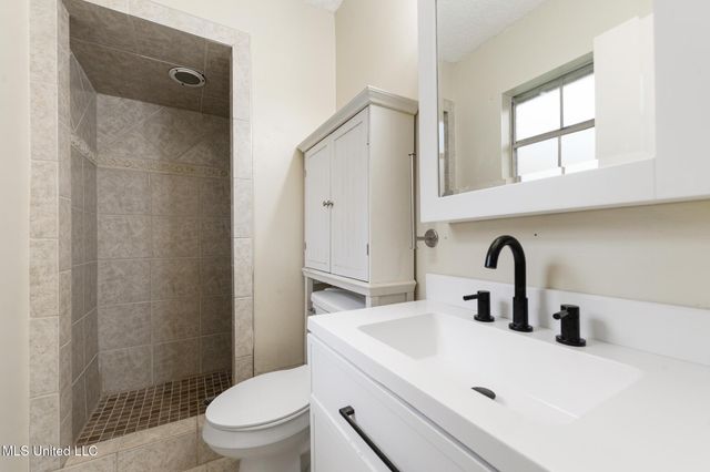 11498 Carondelet Street, Gulfport, MS 39503