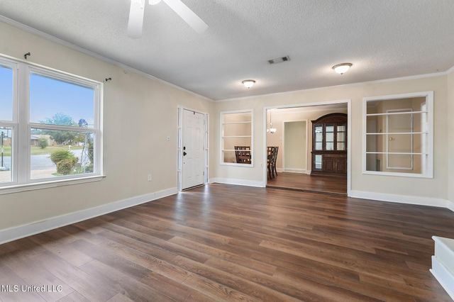 11498 Carondelet Street, Gulfport, MS 39503