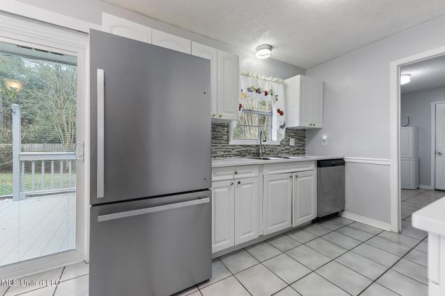 11498 Carondelet Street, Gulfport, MS 39503