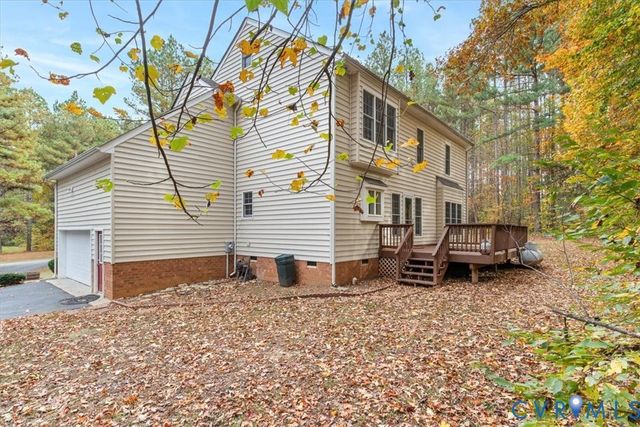 17595 Circuit Rider Dr, Beaverdam, VA 23015