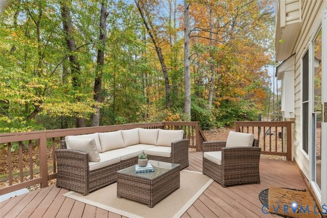 17595 Circuit Rider Dr, Beaverdam, VA 23015