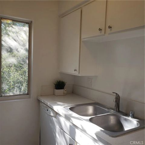 1661 Neil Armstrong 231, Montebello, CA 90640