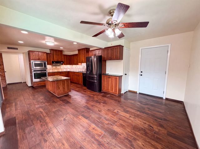 530 Shadowcrest Lane, Coppell, TX 75019