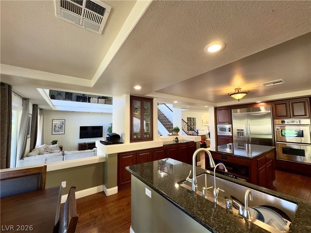 11132 Pentland Downs Street, Las Vegas, NV 89141