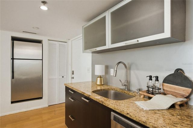 701 S MADISON AVENUE 420, Clearwater, FL 33756