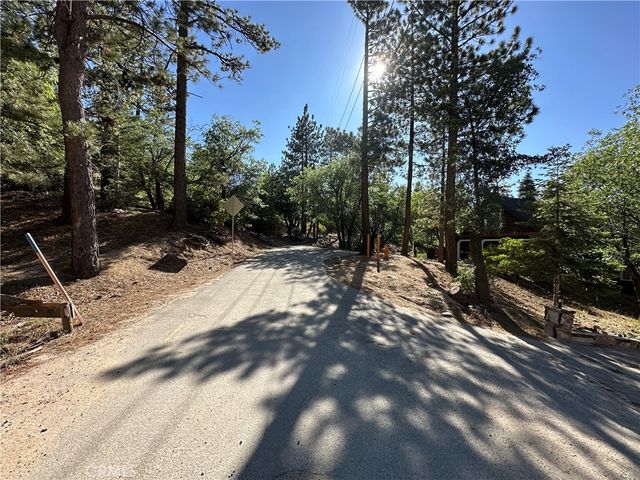 41089 Maryland Road, Big Bear Lake, CA 92315