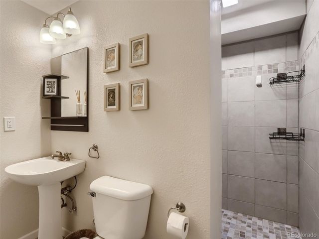 1568 Brimble Dr, Erie, CO 80516