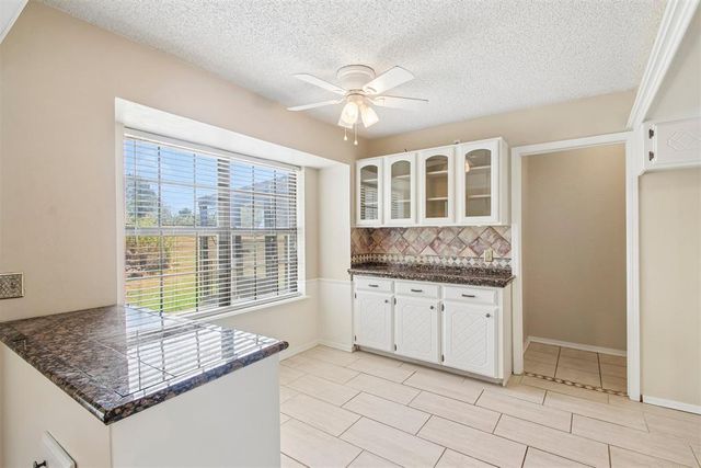 812 Dripping Springs Drive, Edmond, OK 73034