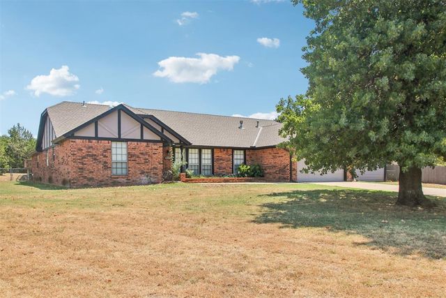 812 Dripping Springs Drive, Edmond, OK 73034