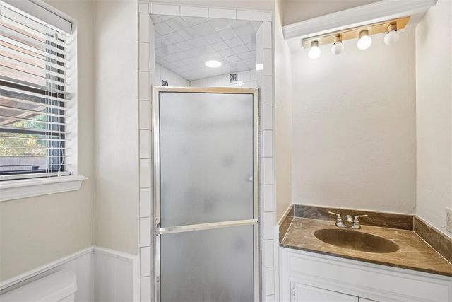 812 Dripping Springs Drive, Edmond, OK 73034