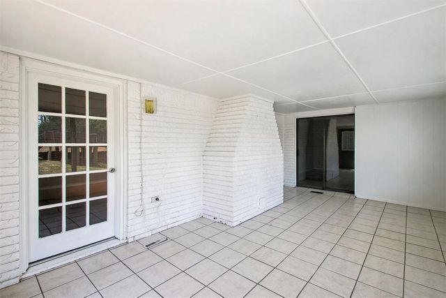 812 Dripping Springs Drive, Edmond, OK 73034