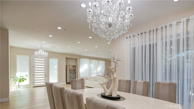 1849 Los Encinos, Glendale, CA 91208