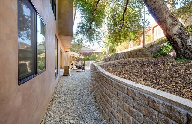 1849 Los Encinos, Glendale, CA 91208