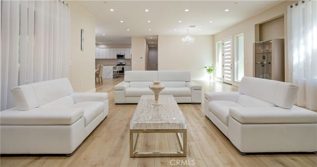 1849 Los Encinos, Glendale, CA 91208