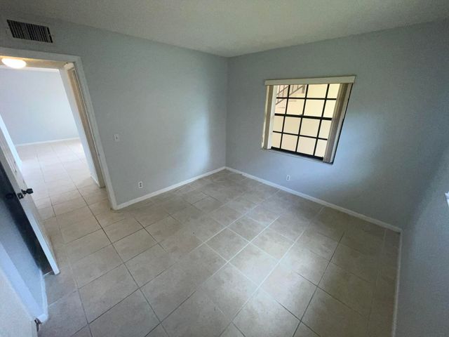 4185 Oak Terrace Drive, Greenacres, FL 33463