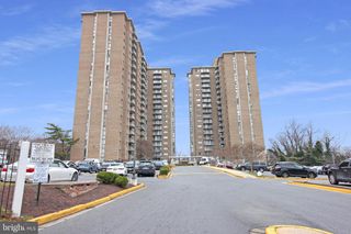 1836 METZEROTT RD #401, Hyattsville, MD 20783