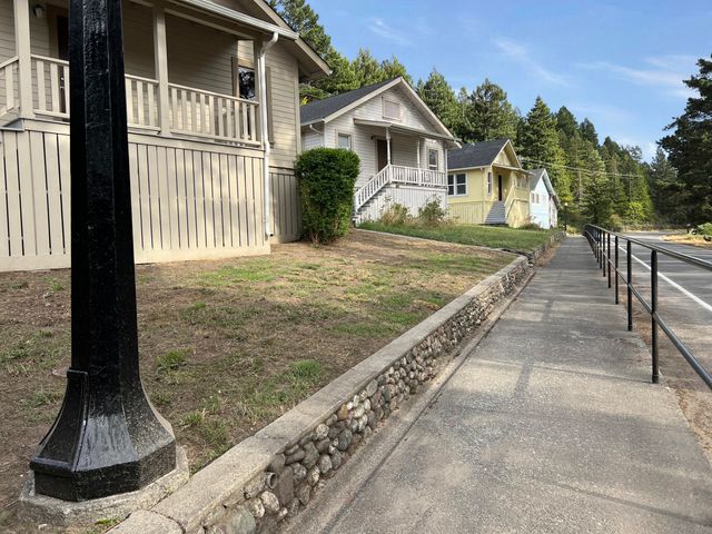 184 Main Street, Scotia, CA 95565