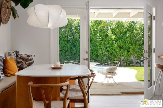 1373 E Madero Circle, Palm Springs, CA 92262