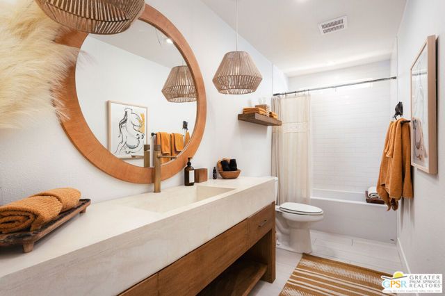1373 E Madero Circle, Palm Springs, CA 92262