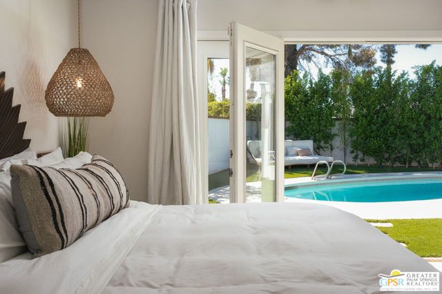 1373 E Madero Circle, Palm Springs, CA 92262