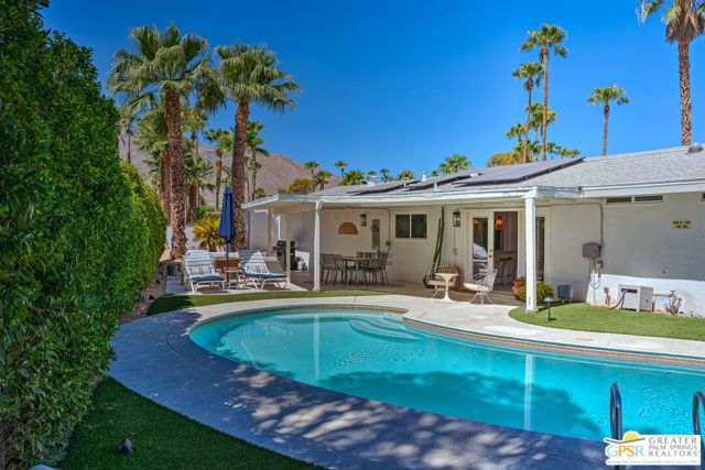 1373 E Madero Circle, Palm Springs, CA 92262