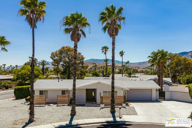 1373 E Madero Circle, Palm Springs, CA 92262