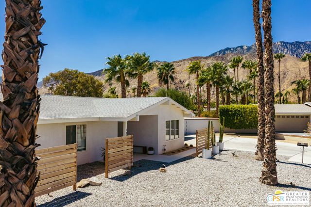 1373 E Madero Circle, Palm Springs, CA 92262
