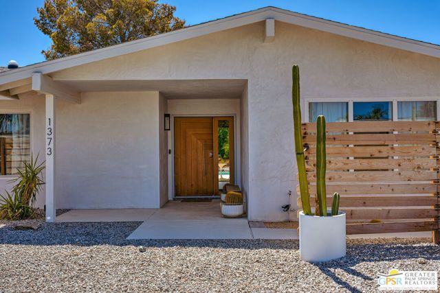1373 E Madero Circle, Palm Springs, CA 92262