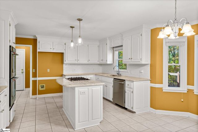 96 W Hackney Road, Greer, SC 29650