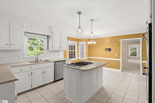 96 W Hackney Road, Greer, SC 29650