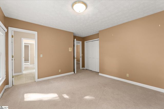 96 W Hackney Road, Greer, SC 29650