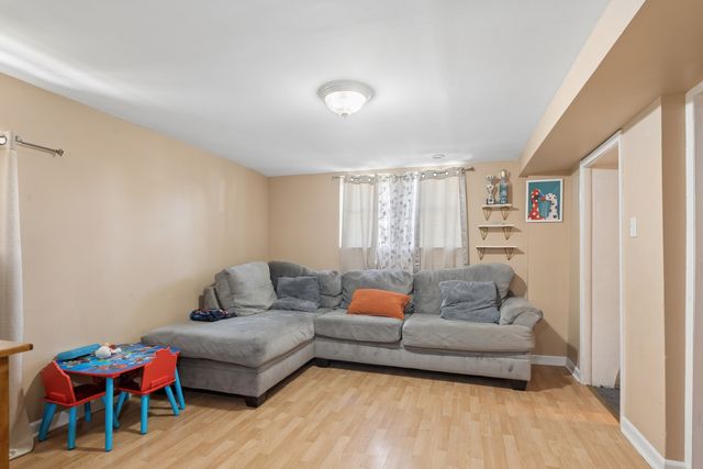 2205 N Melvina Avenue, Chicago, IL 60639