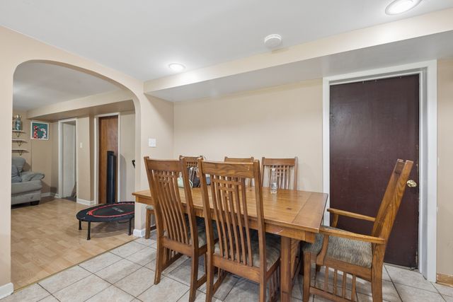 2205 N Melvina Avenue, Chicago, IL 60639