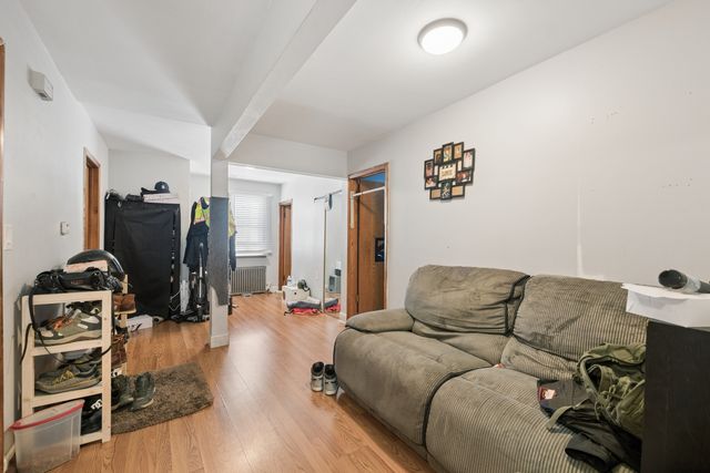 2205 N Melvina Avenue, Chicago, IL 60639
